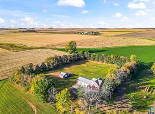 405 Broadway St S, Trosky, MN 56144