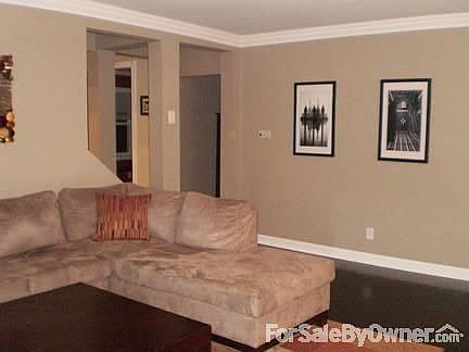 3rd image of 1636 Clayton Ave