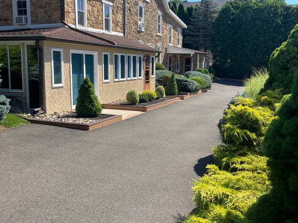 415 W Philadelphia Ave #413, Boyertown, PA 19512