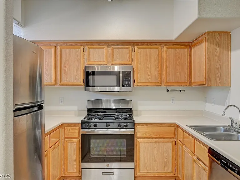 9050 W Warm Springs Rd #1147 — Photo 12
