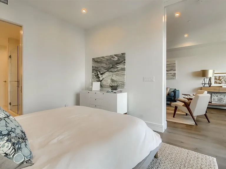 501 West Ave #1002 — Photo 20