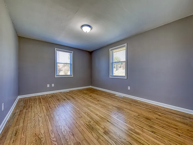 4114 Central Avenue Pike — Photo 14