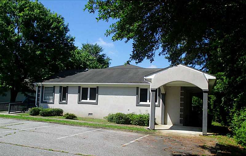 1st image of 512 Albemarle Dr