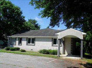 512 Albemarle Dr, Chesapeake, VA 23322