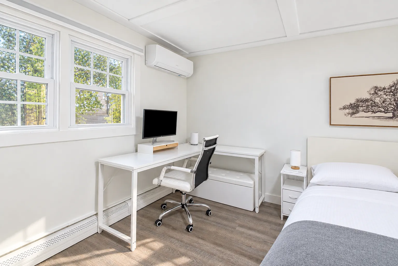 Studio, 450 sqft, $1,650 — Photo 4