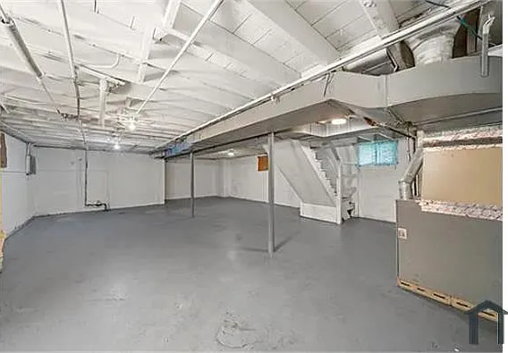 4 bed, $2,450 — Photo 4