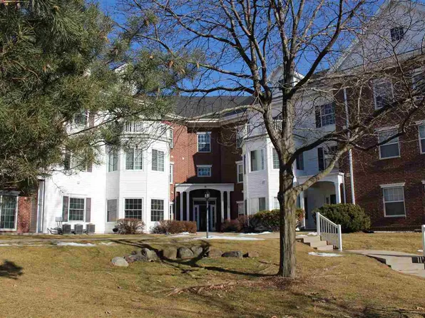 18 Kings Mill Cir Unit 211, Madison, WI 53718