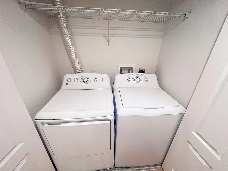 Heritage Apartments — Photo 23