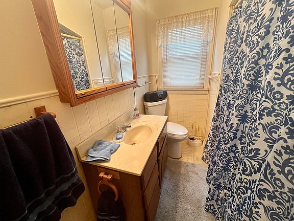 5th image of 1029 White Ave