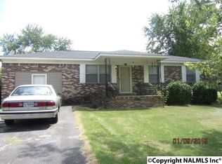 147 S Little John Ln, Fyffe, AL 35971