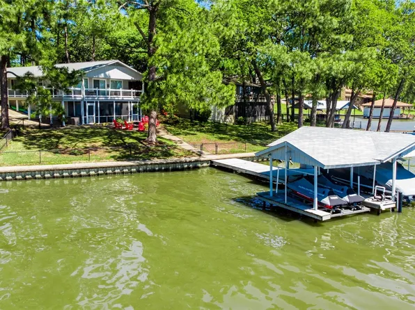 102 Oak Creek Dr, Tool, TX 75143