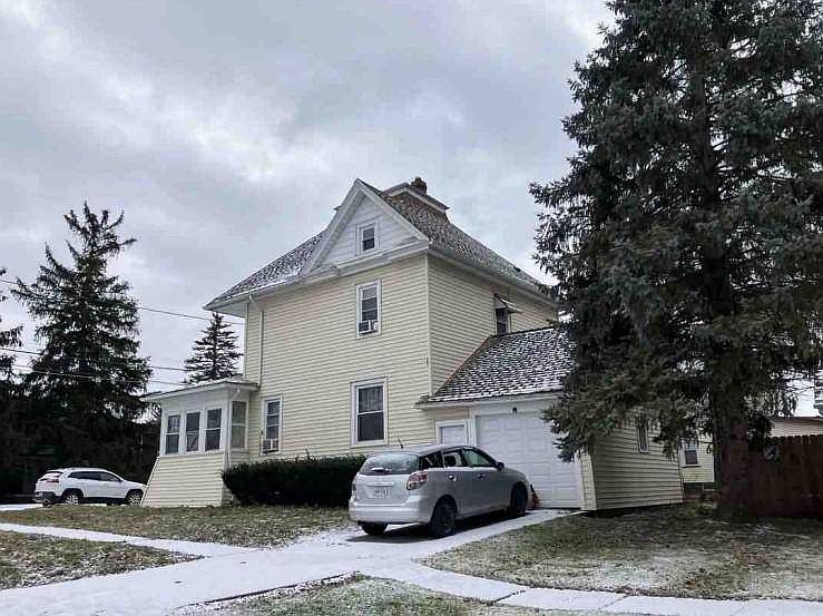 2nd image of 7 Swift St