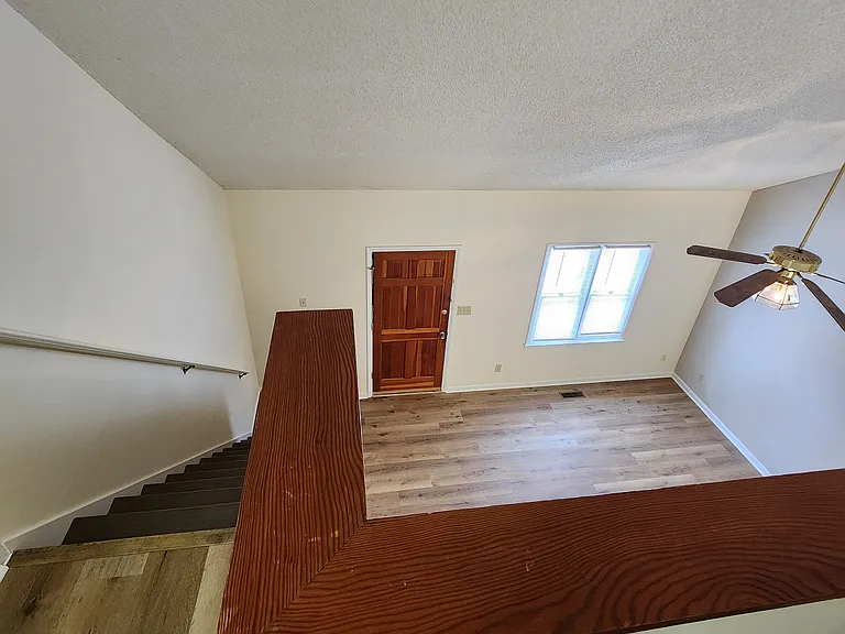 1620 Cranberry Hill Ln — Photo 12