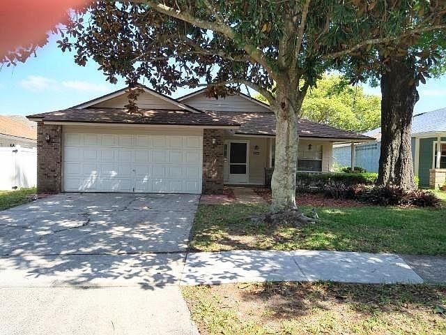 1st image of 1604 Lawndale Cir
