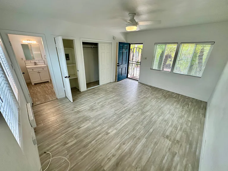 1705 S Myers St #3 — Photo 3