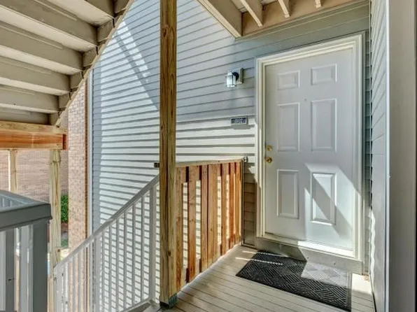 1902 Ravens Crest Dr, Plainsboro, NJ 08536