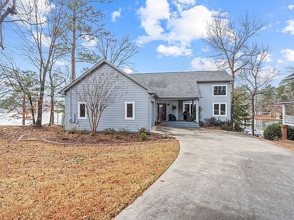 2nd image of 108 Gloria Dr