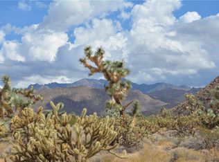 C8 Duquesne Rd, Yucca, AZ 86438