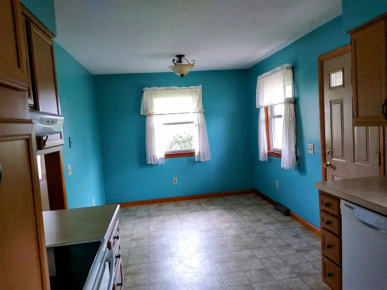 205 S Sherwood Dr — Photo 4