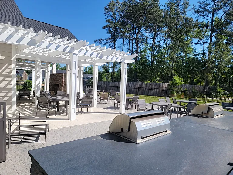 642 Brookwood Glen Ter #B — Photo 40