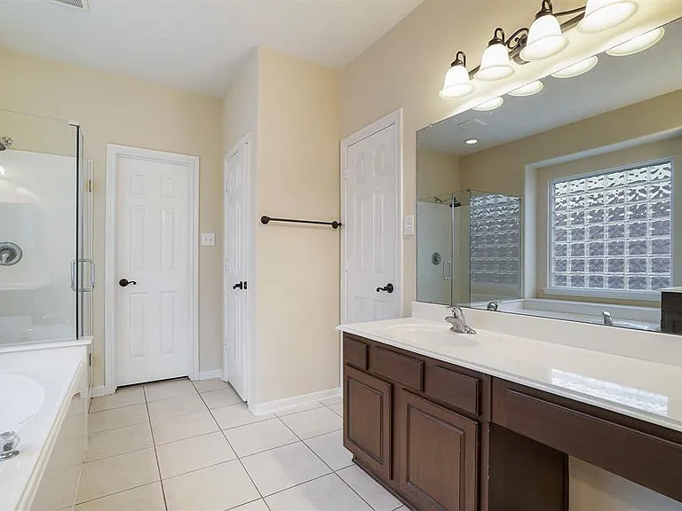7211 Emerald Run Ln — Photo 23