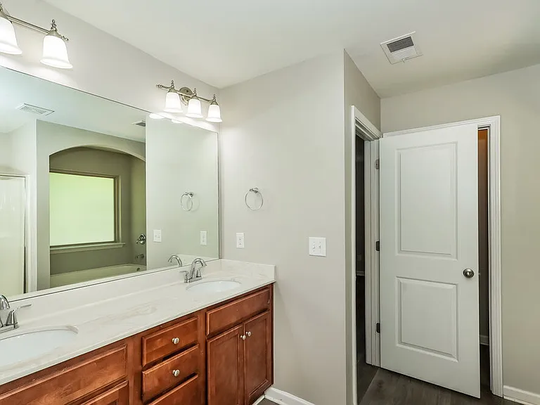 117 Worthing Ln — Photo 13