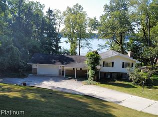 6150 Cowell Rd, Brighton, MI 48116