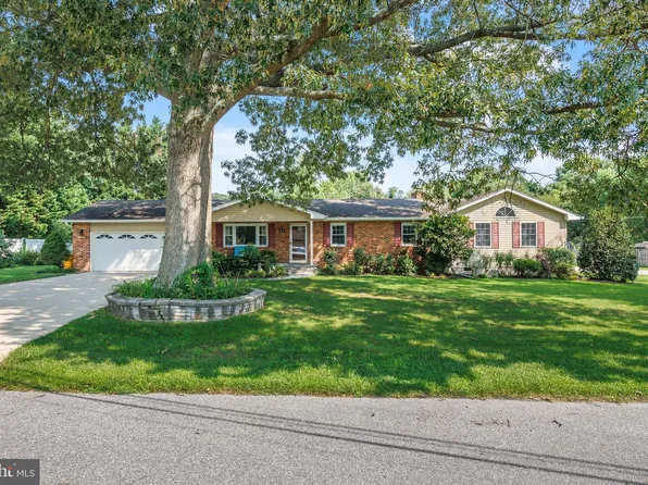 25 Larbo Rd, Millersville, MD 21108