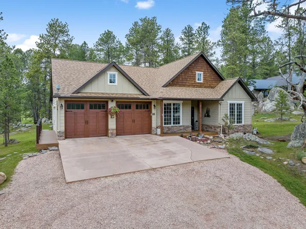 110 Mustang Ct, Custer, SD 57730