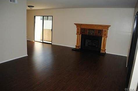 5th image of 150 S Michigan Ave APT 304
