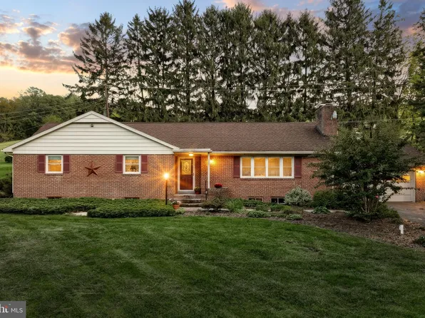 5200 Rockery Rd, Spring Grove, PA 17362