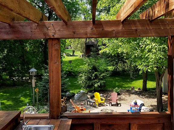 Pergola covered bar area