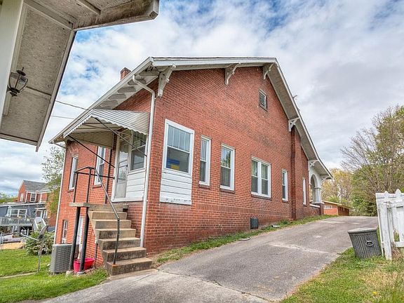 4th image of 153 W Sevier Ave
