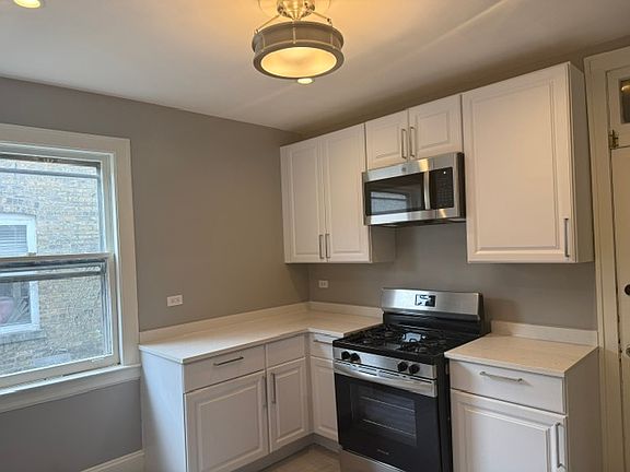 2nd image of 1026 Dewey Ave Floor 2