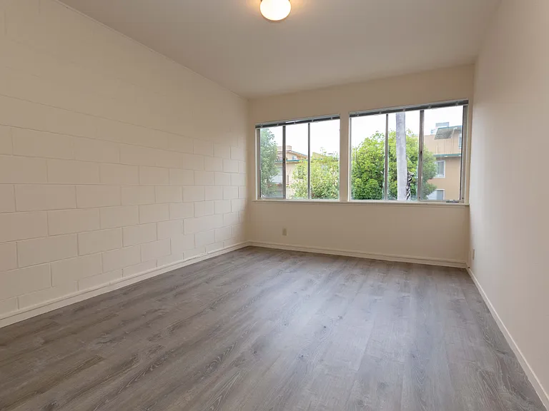 1540 Jackson St — Photo 14