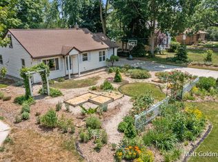 7656 Hazel Dr, Jenison, MI 49428