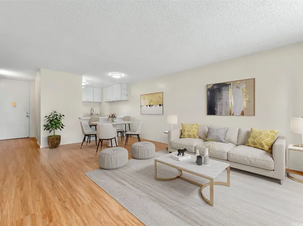 3020 Ala Napuaa Pl APT 103, Honolulu, HI 96818