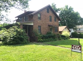 461 Rebecca St, Morgantown, WV 26505