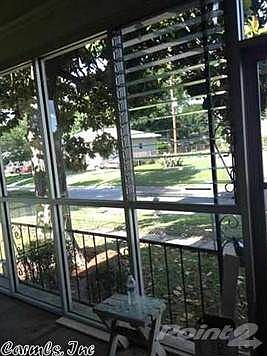 5th image of 721 Vine St