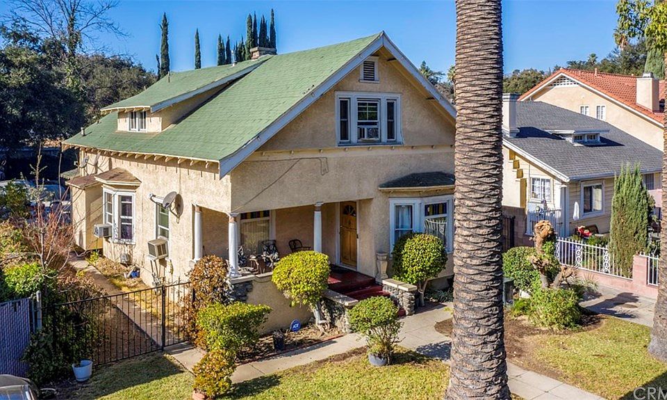 1st image of 877 N Los Robles Ave