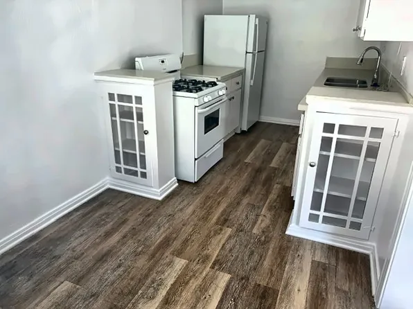 Ojai Apartments