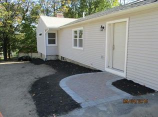 6 S Stowell St, Worcester, MA 01604