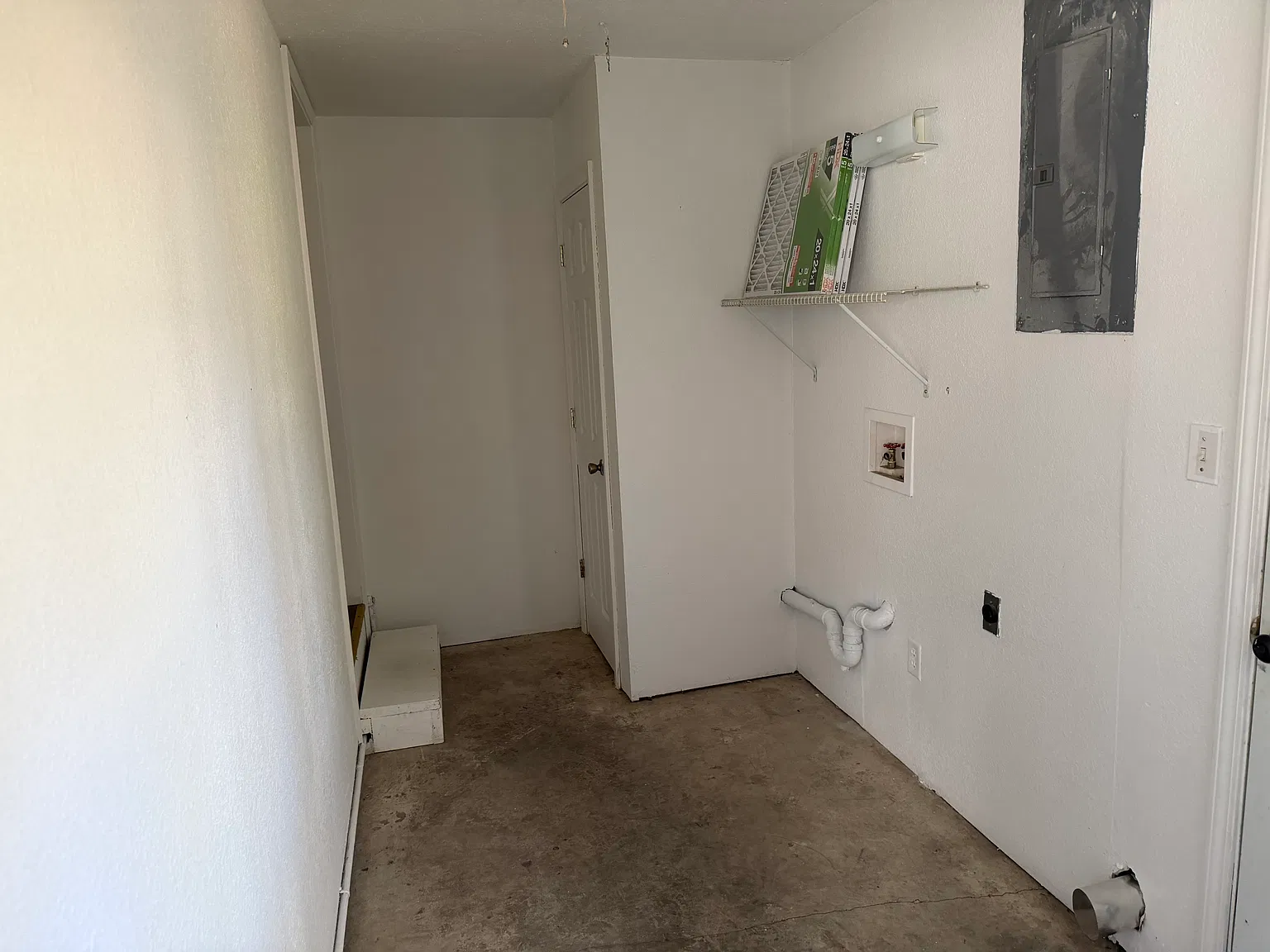Odell Pl, Green Forest — Photo 4