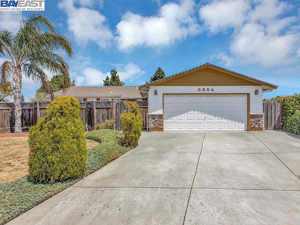 1st image of 5654 Wintergreen Dr