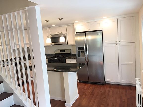 Bright and open floor plan