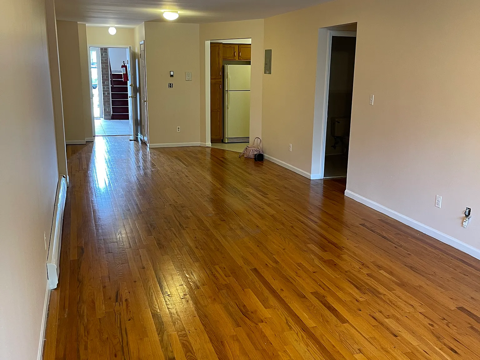 1 bed, 800 sqft, $2,100 — Photo 4
