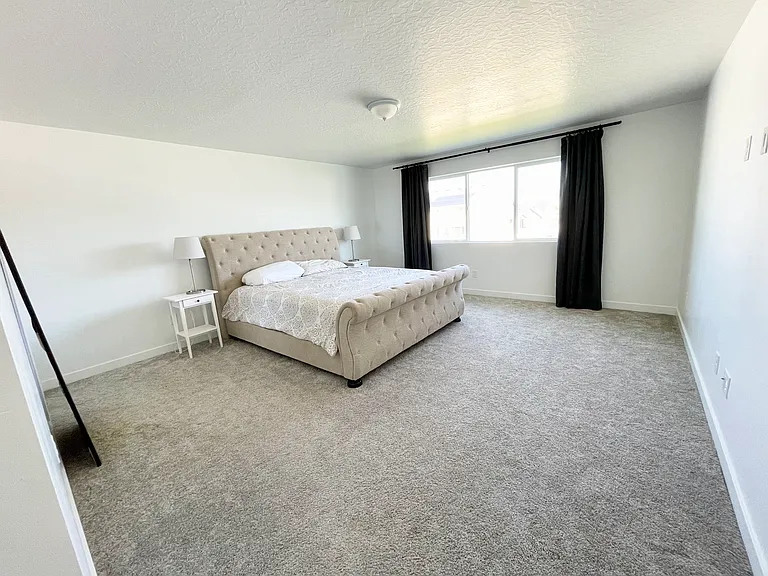E Chukar Dr — Photo 17