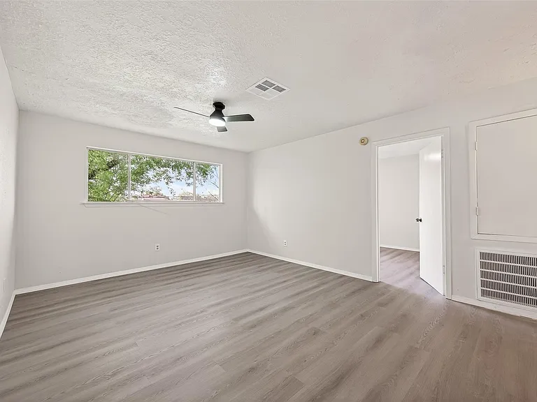 710 Beechbend Dr — Photo 32