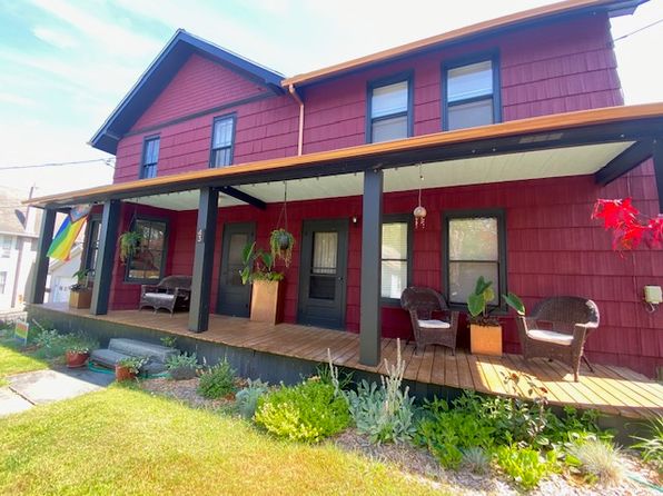 43 School St #1