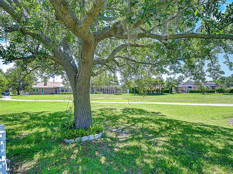19312 Sea Mist Ln — Photo 52